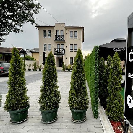Caka Luxury Rooms & Restaurant Чуприя Екстер'єр фото
