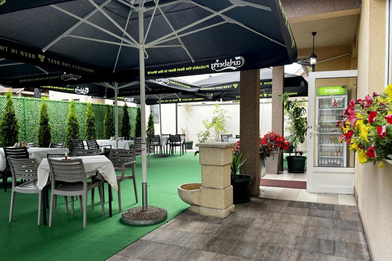Caka Luxury Rooms & Restaurant Чуприя Екстер'єр фото