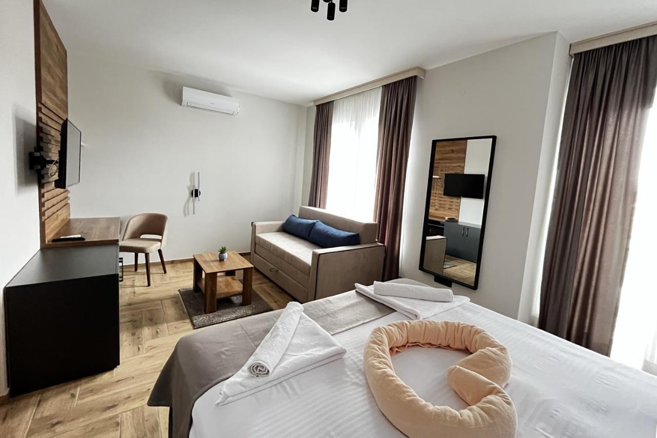 Caka Luxury Rooms & Restaurant Чуприя Екстер'єр фото